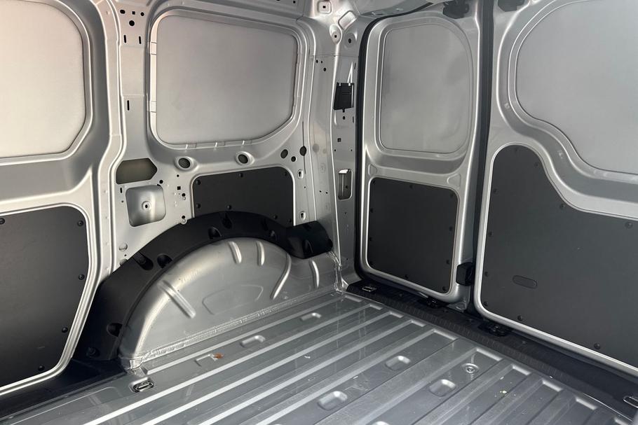 Used FORD TRANSIT CONNECT WT25NDV 4