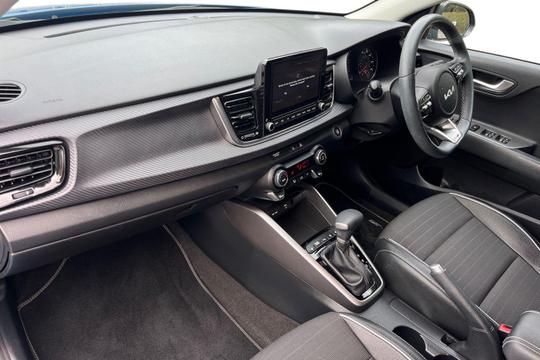 Kia Rio Photo autoimg-b3ad3166ed94f1c9fe960ef0190f8e649b0359f8.jpg