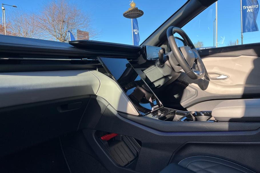 Used Ford Explorer 18