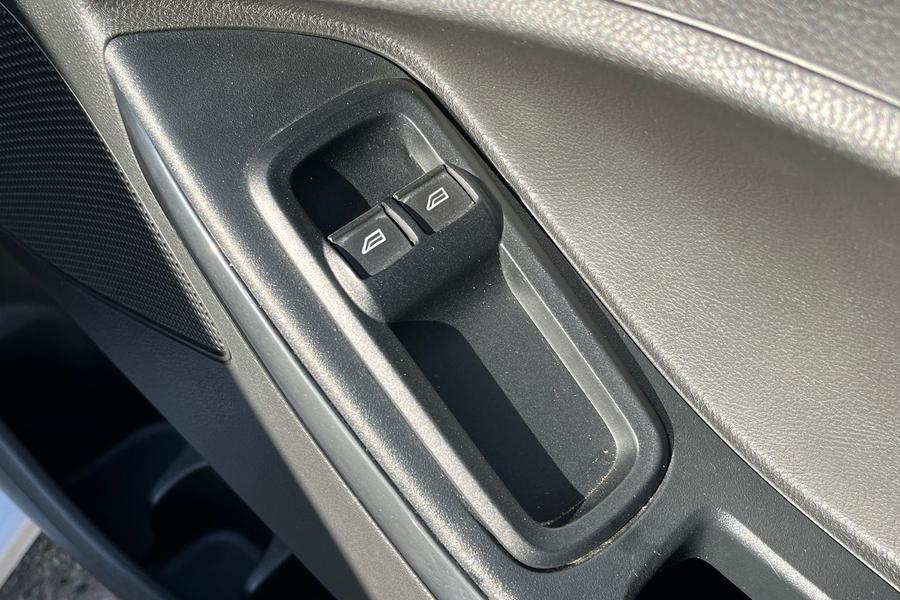 Ford KA+ Photo autoimg-b3bba9b1d966464bcf1ac5116162c8db1e333b14.jpg