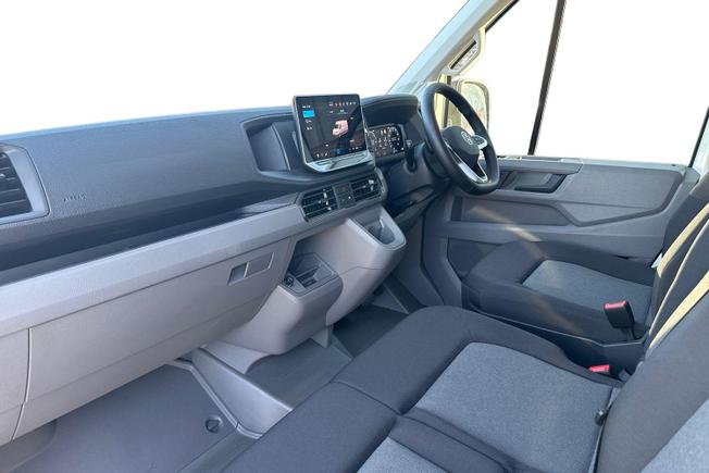 Volkswagen Crafter Photo 2