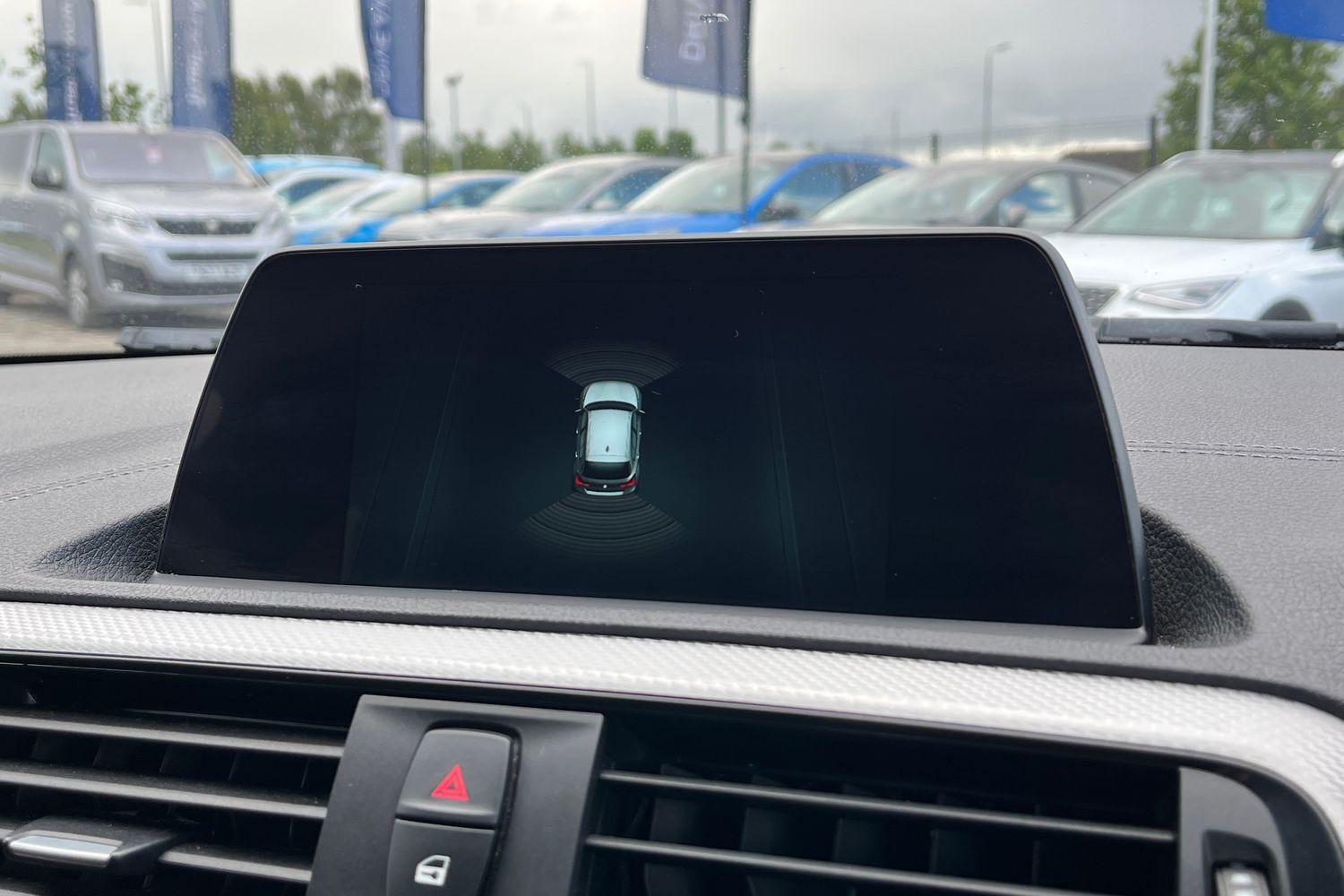 BMW 1 Series Photo 24