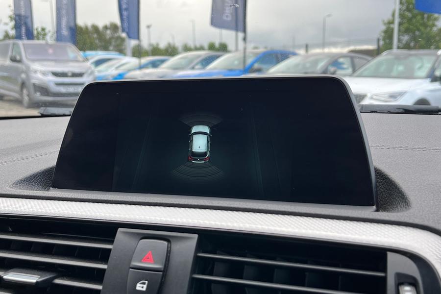BMW 1 Series Photo autoimg-b3be03d444d6d825d509d208d25b8e8ebbc18526.jpg