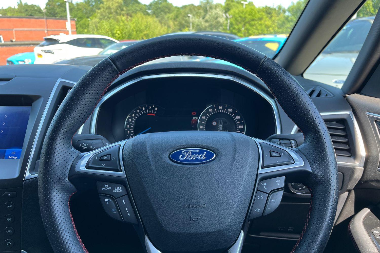 Ford S-MAX Photo 11