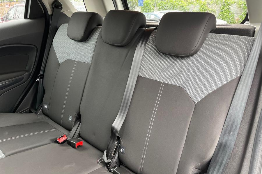 Ford EcoSport Photo autoimg-b3c42bf378f32abb9985ea4e9b86eaae47bb4aa9.jpg