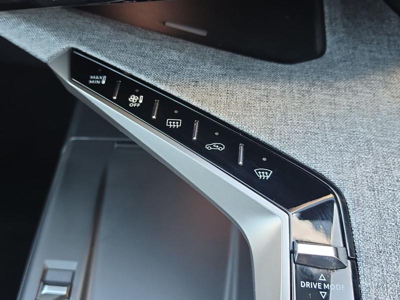 Used Peugeot 3008 LR24BHL 39