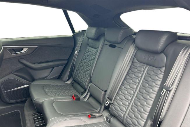 AUDI Rsq8 Photo 9
