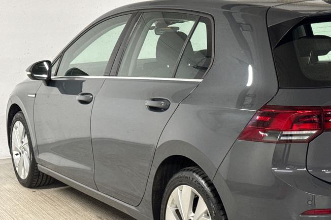 VOLKSWAGEN Golf Photo 26