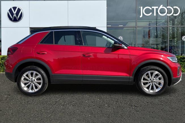 VOLKSWAGEN T-Roc Photo 4