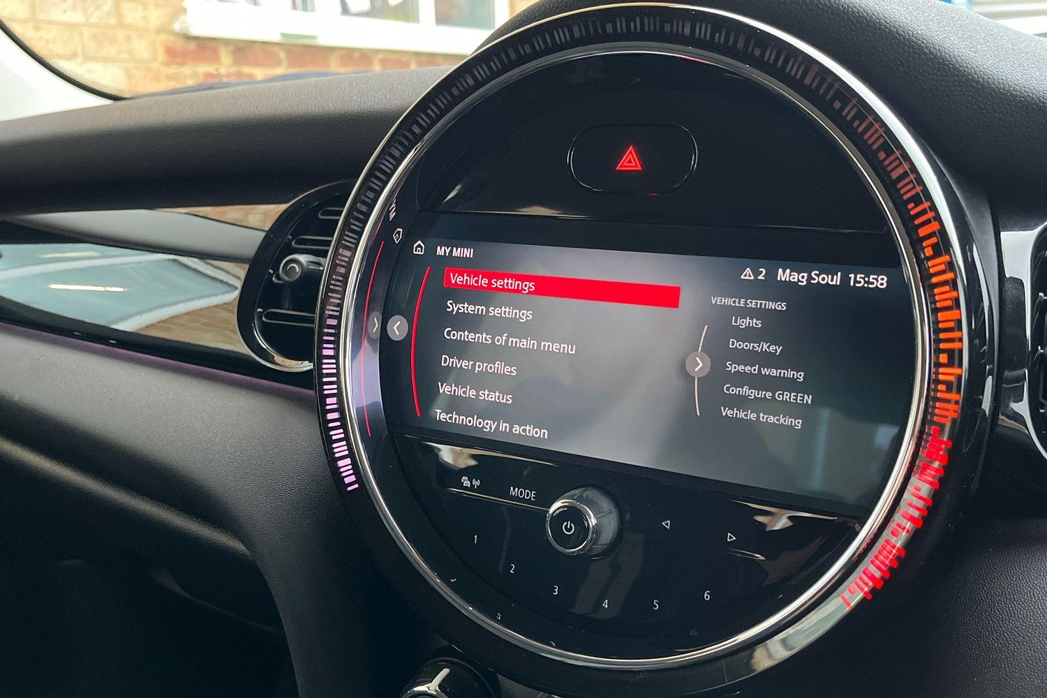 MINI HATCHBACK Photo 30