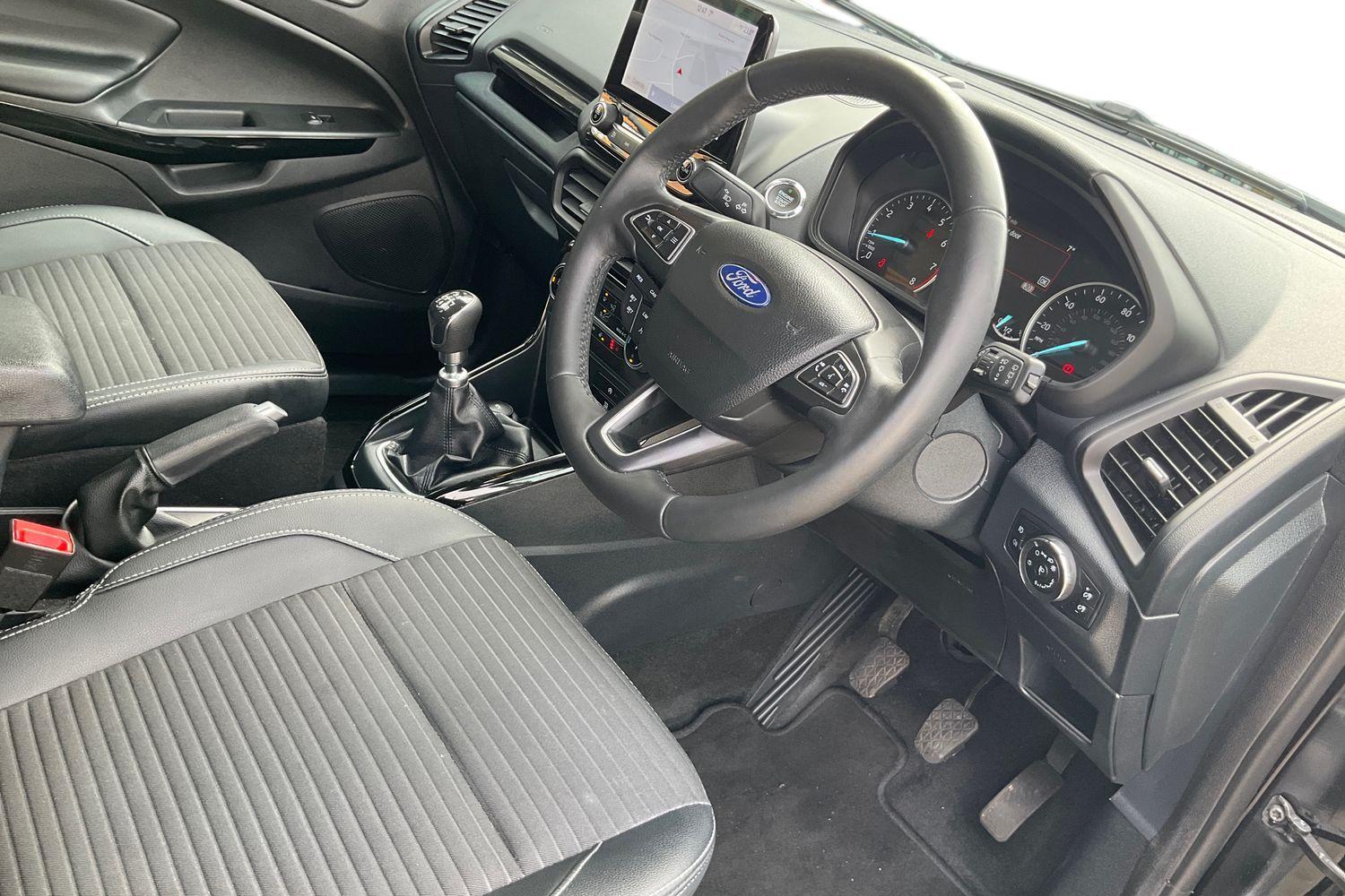 Ford EcoSport Photo 8