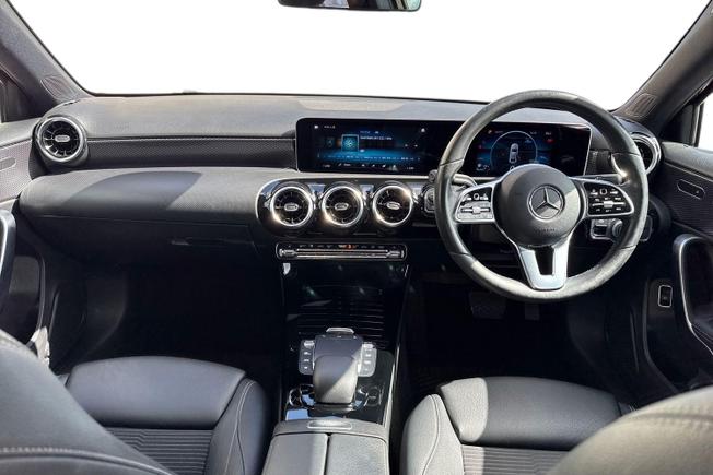 MERCEDES-BENZ A Class Photo 10