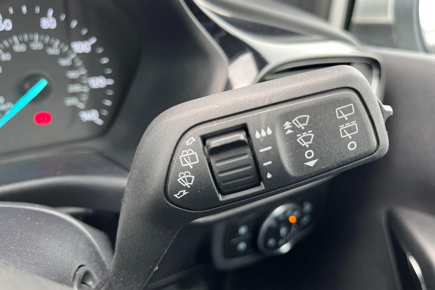 Ford FIESTA Photo 14