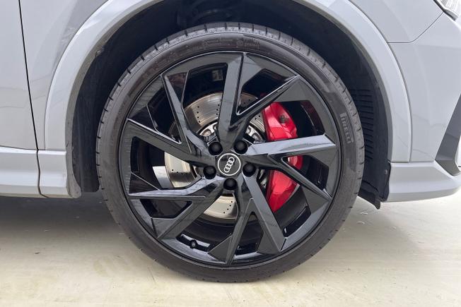 AUDI RS Q3 Photo 5