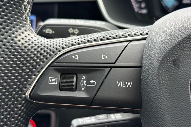 AUDI Q3 Photo 16