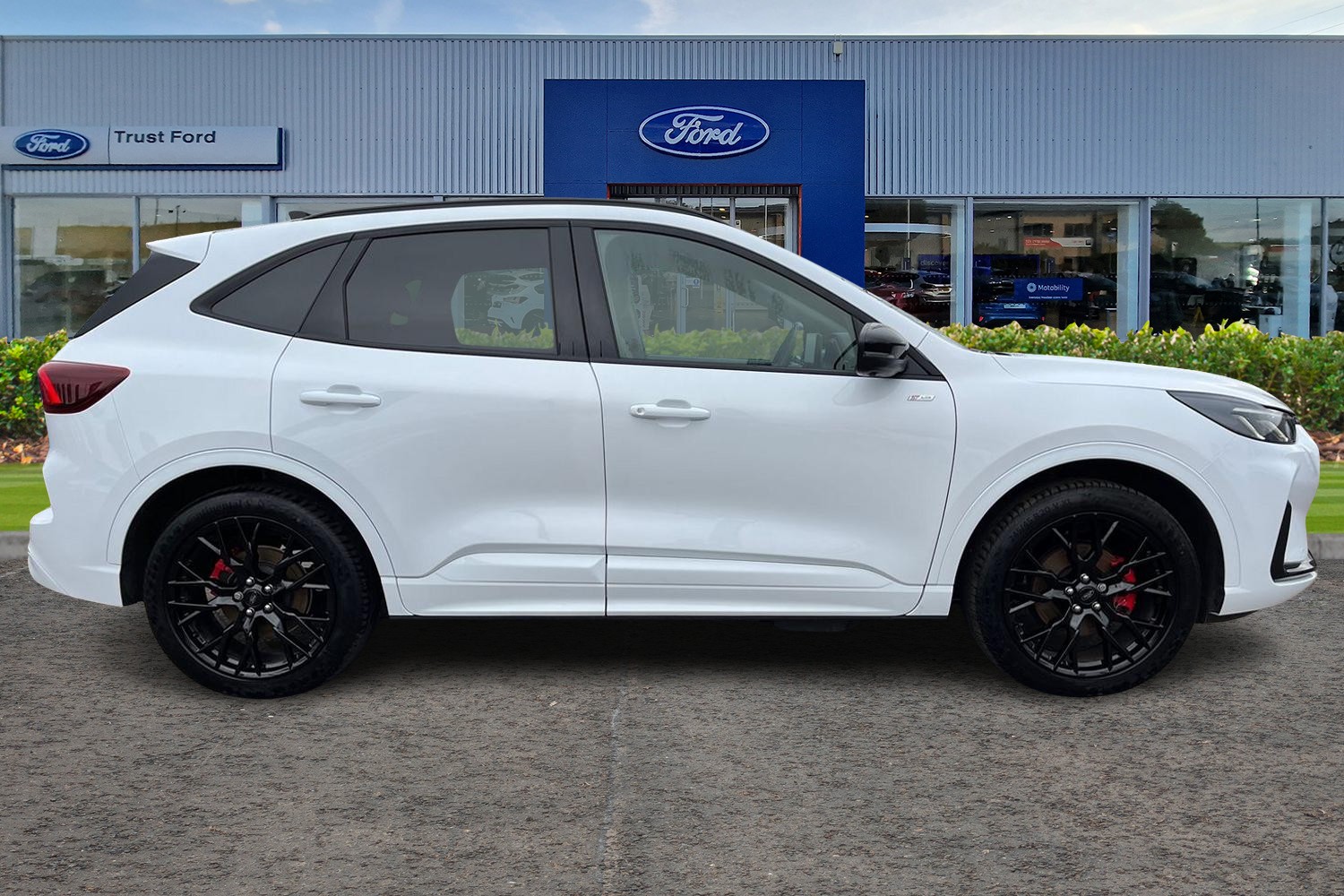 Ford Kuga Photo 2