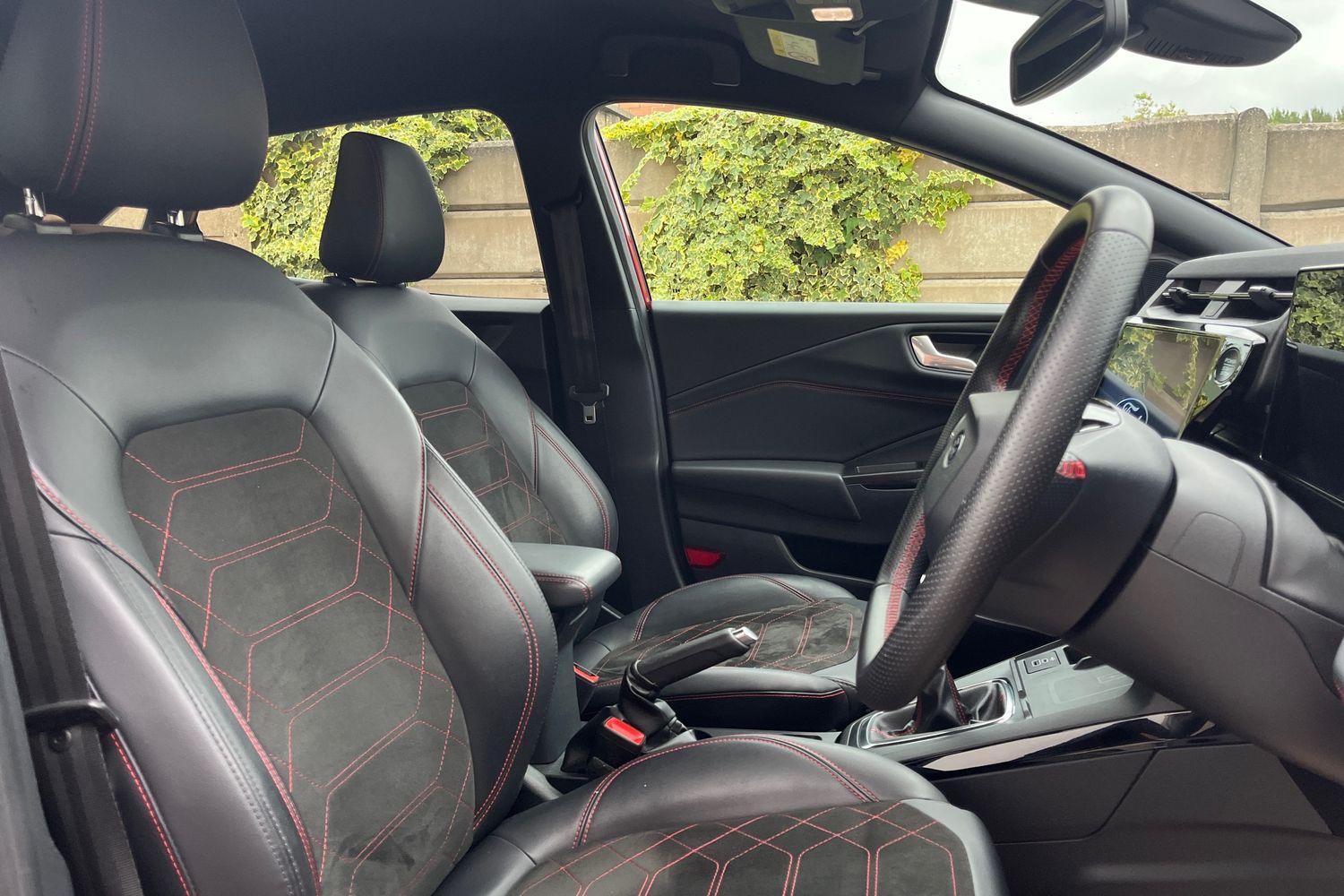 Ford PUMA Photo 16