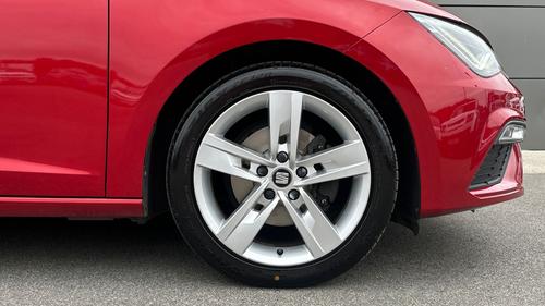 SEAT Leon Photo autoimg-b3f4fc9457137388450f14562ed69a4282064fbd.jpg