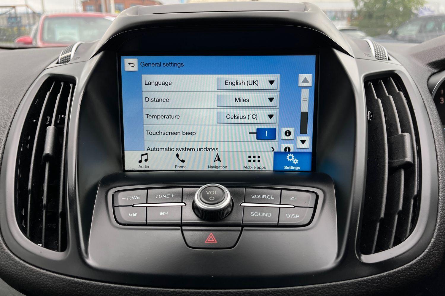 Ford KUGA Photo 38