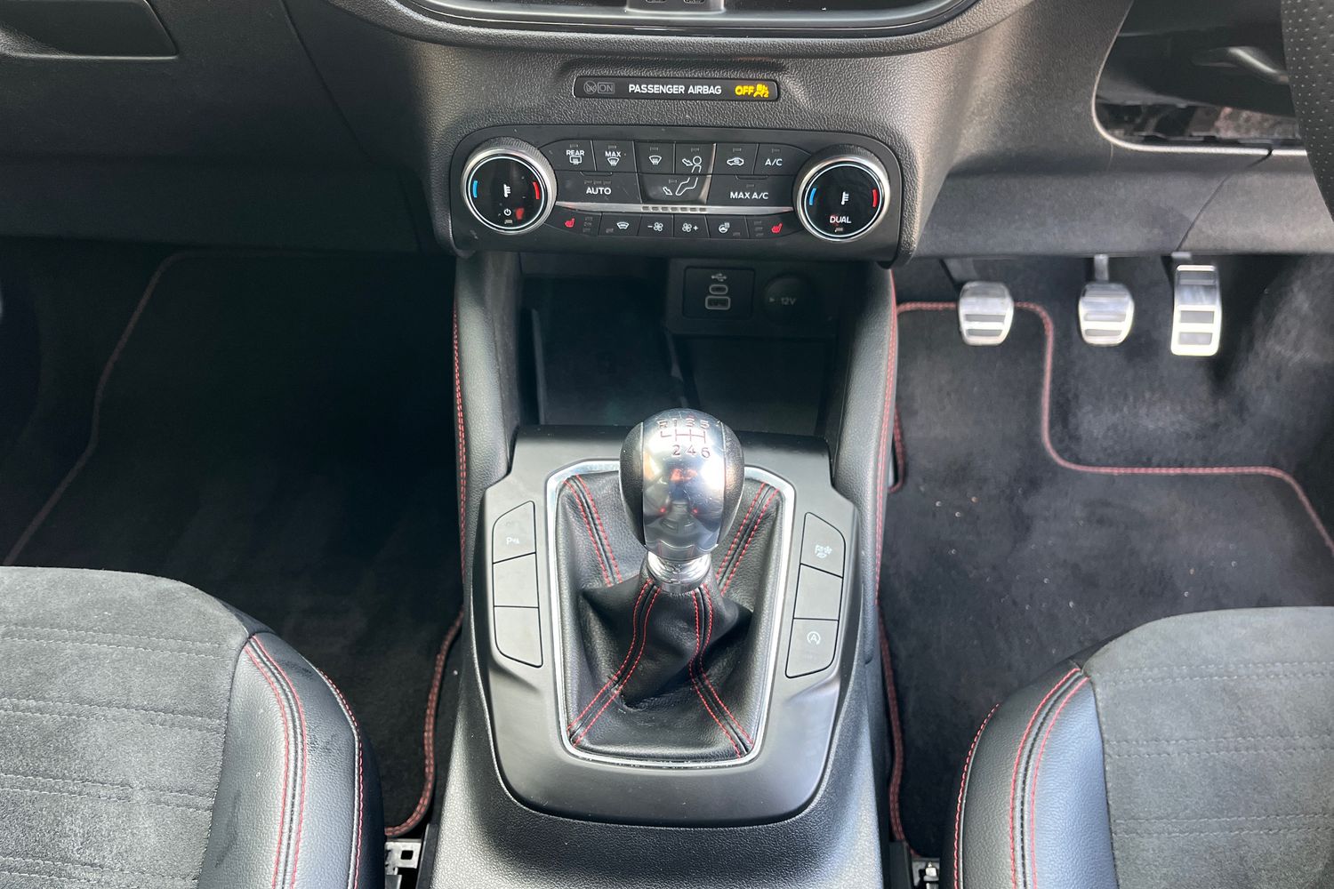 Ford Kuga Photo 32