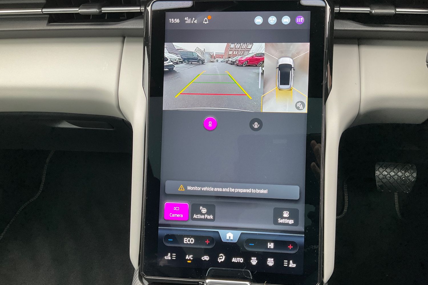 Ford Explorer Photo 23