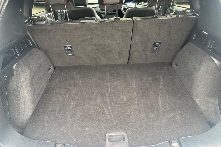 Ford KUGA Photo autoimg-b3fbac6a335f45161967cd1987349ec91f1cfe03.jpg