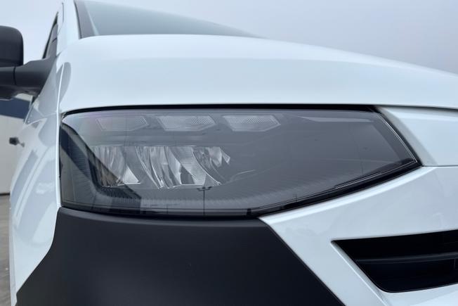 VOLKSWAGEN Transporter Photo 19