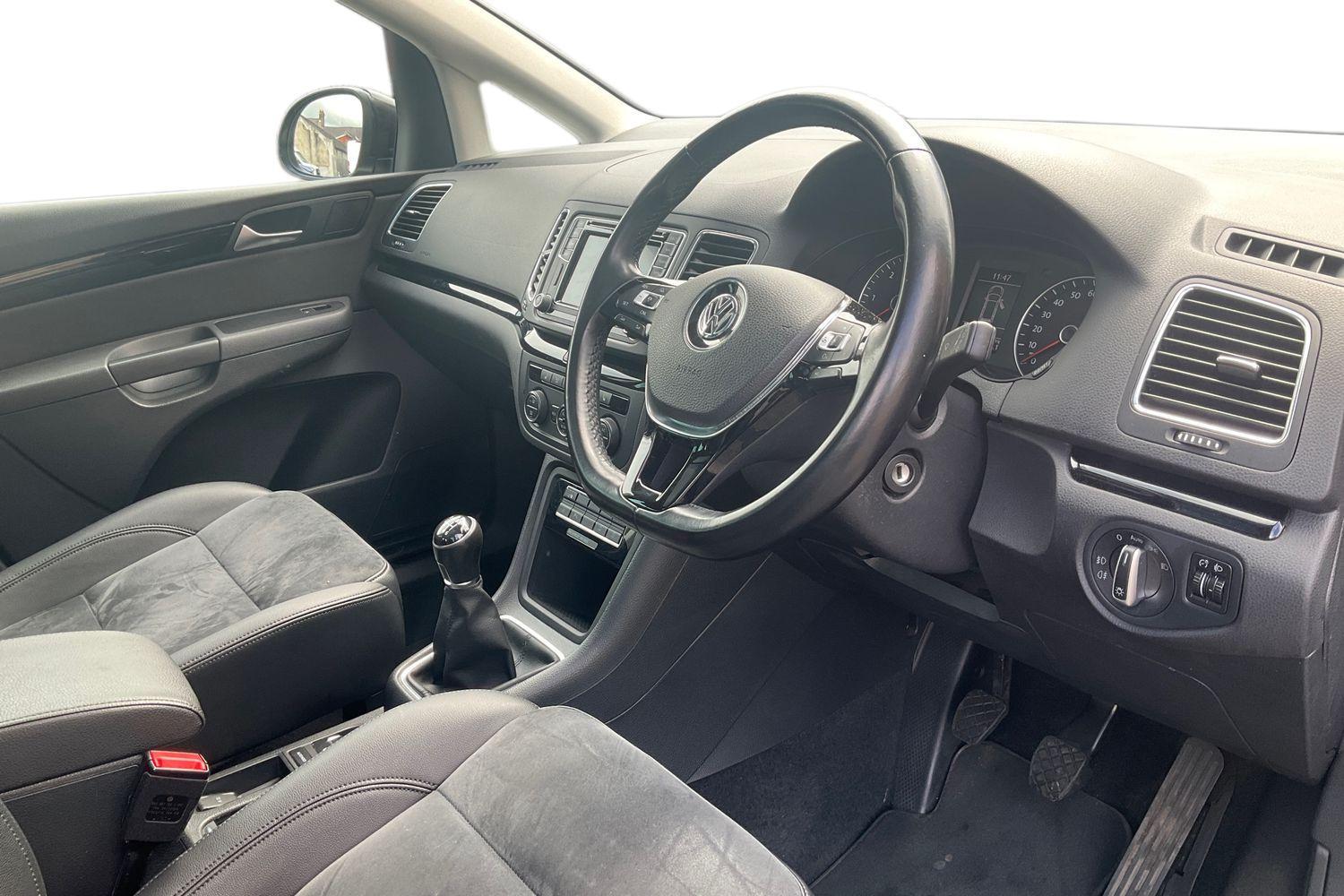 Volkswagen SHARAN Photo 8