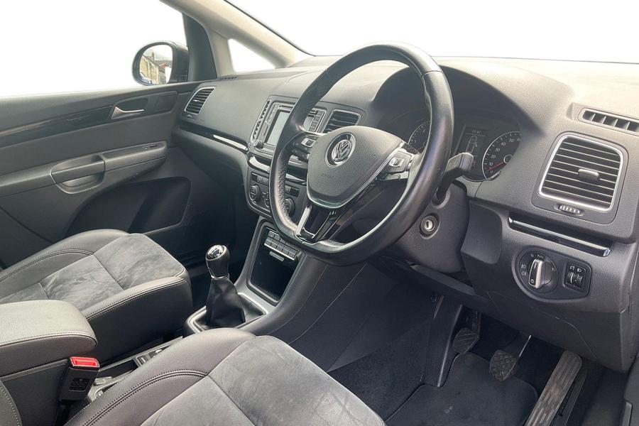 Volkswagen SHARAN Photo autoimg-b4011b5460776edb08d8b2d8988acdc7860c6b10.jpg