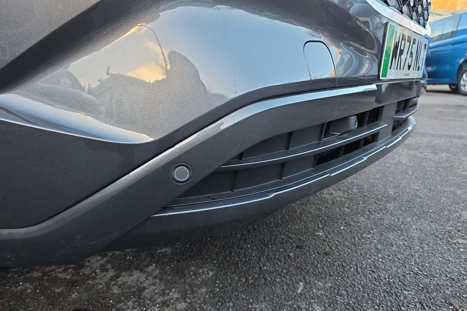 Used Ford E-TOURNEO CUSTOM WR75NLT 23