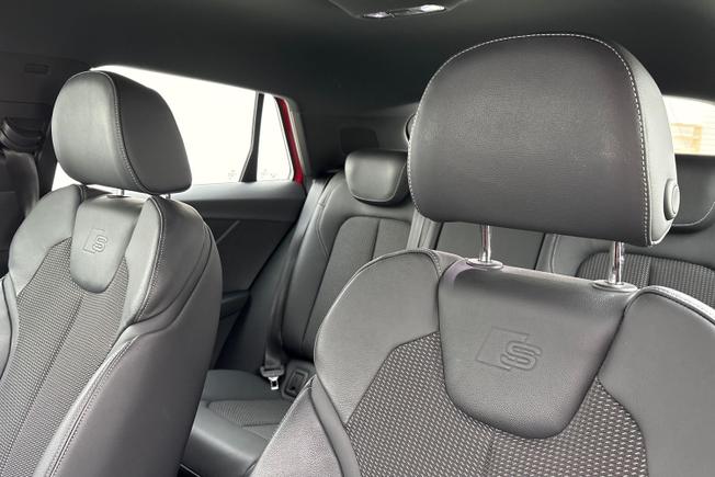 AUDI Q2 Photo 30