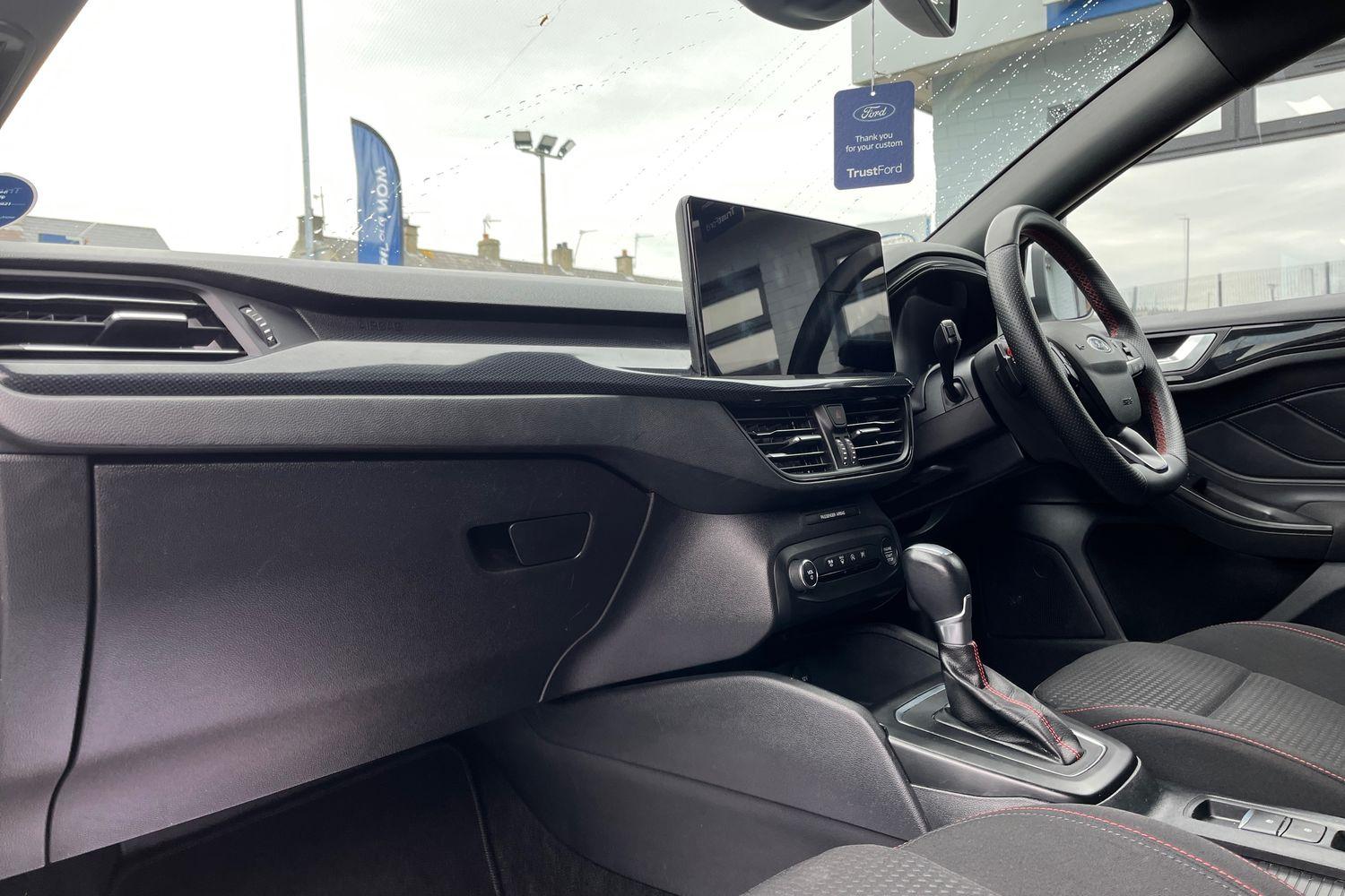 Ford FOCUS Photo 17