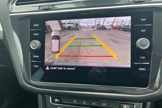 Volkswagen Tiguan Photo autoimg-b408d35371801d067f5894a4ae3f10392cd3ded7.jpg