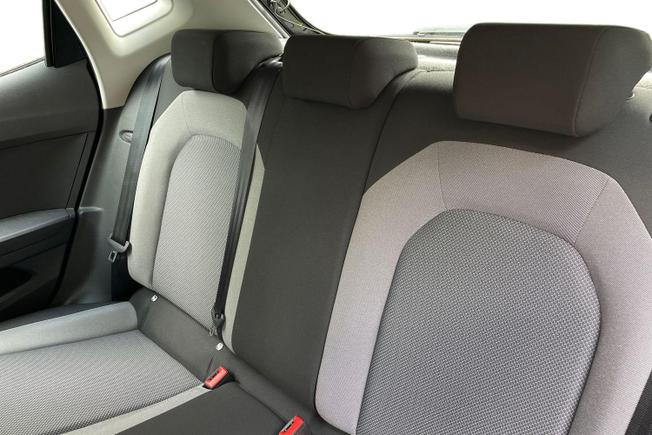 SEAT Ibiza Photo 9