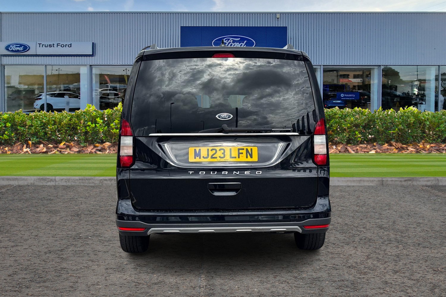 Ford Grand Tourneo Connect Photo 6