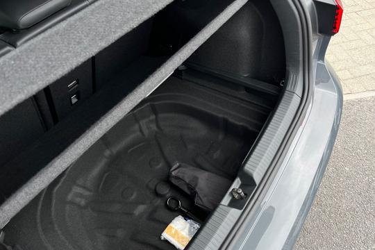 Volkswagen Golf Photo autoimg-b409a3d46f1453f8747915cea920072294203669.jpg