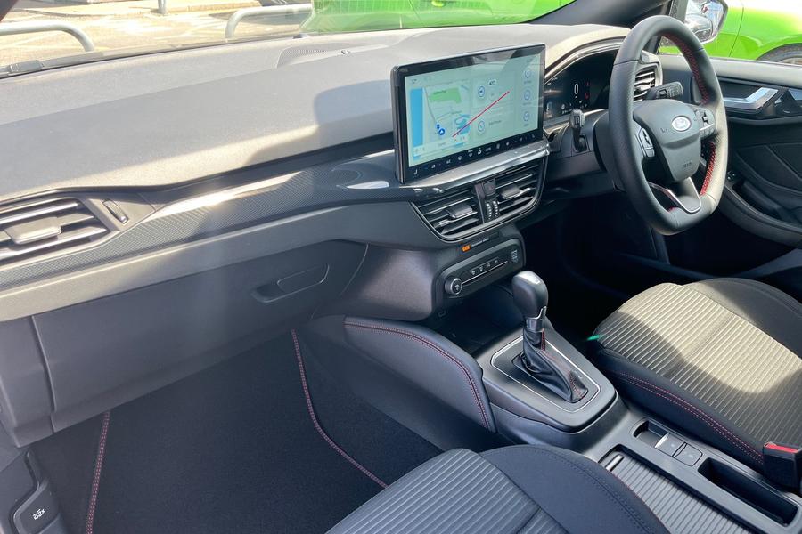 Ford FOCUS Photo autoimg-b40bdb6601bfa27b722c80ce2b0c78a8a0ce25c0.jpg