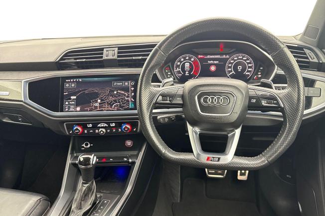 AUDI RS Q3 Photo 11
