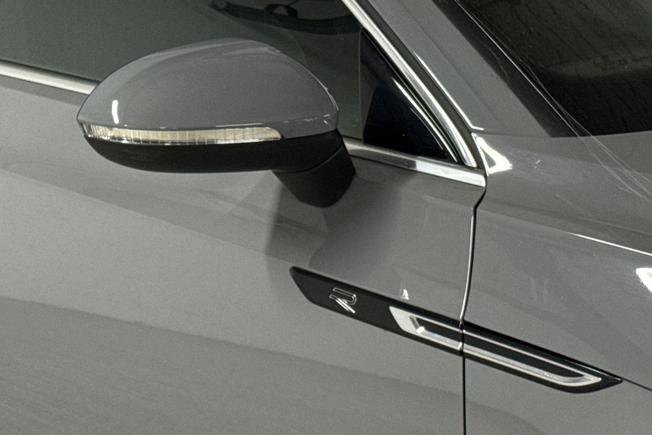 VOLKSWAGEN Arteon Photo 20