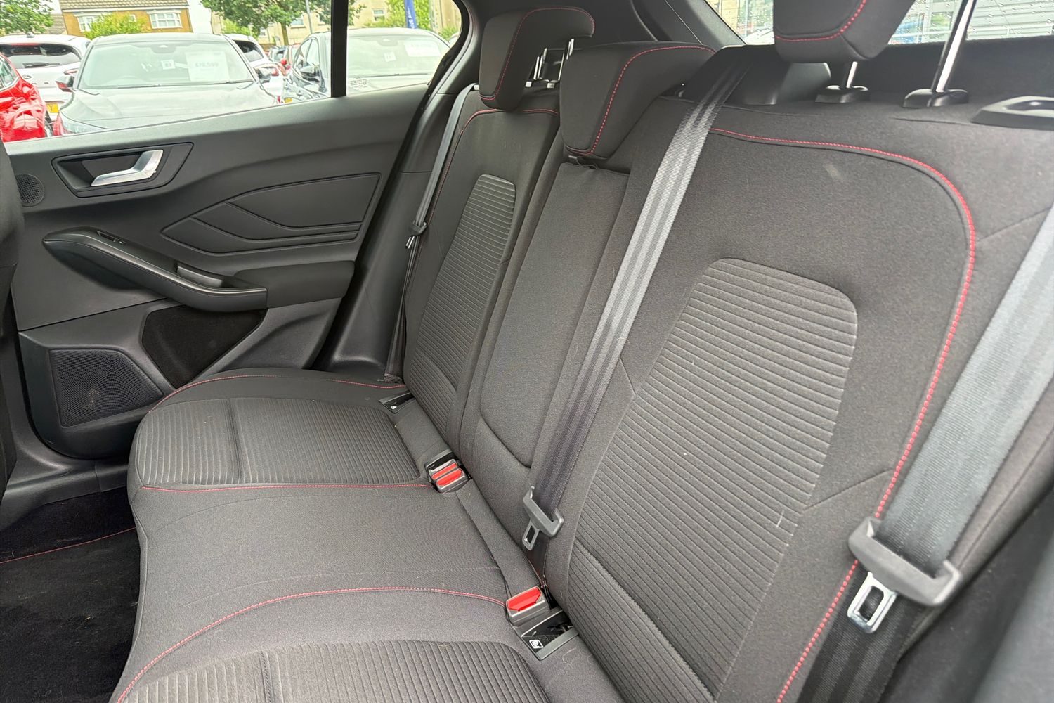 Ford Focus Photo 19