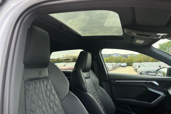 AUDI S3 Photo 54