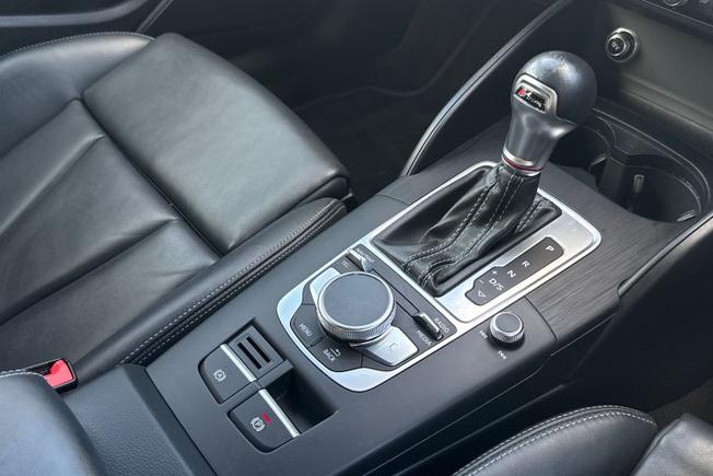 AUDI S3 Photo 37