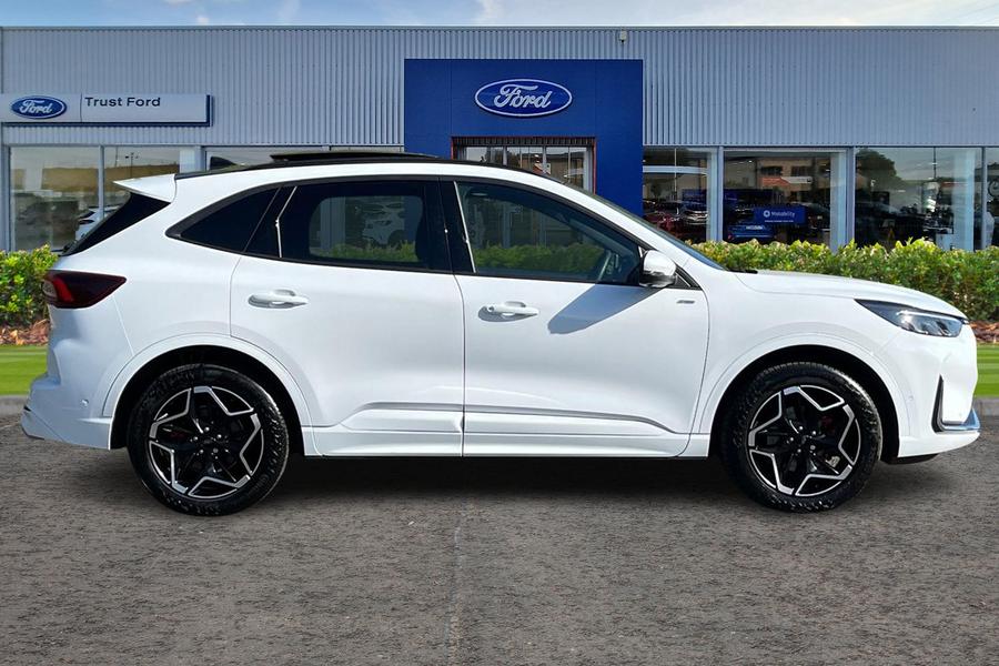 Ford KUGA Photo autoimg-b41cbcbaf4bfd0cb00e014bc47d2ece0f964b43f.jpg