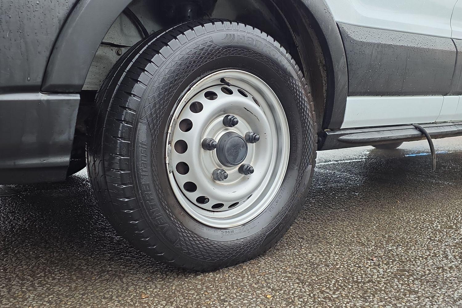 Ford Transit Photo 18