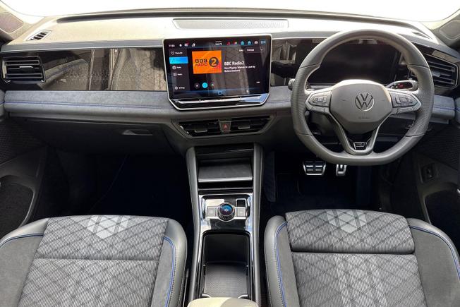 VOLKSWAGEN Tiguan Photo 10