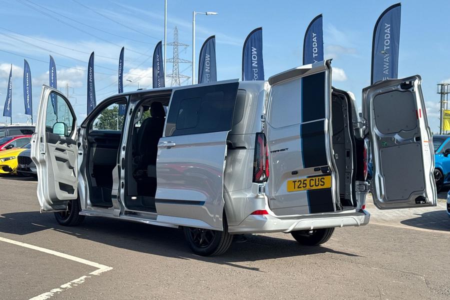 Ford TRANSIT CUSTOM Photo autoimg-b4214aff2fb3a4f8b2fc8e5c64277879fc7ea8e5.jpg