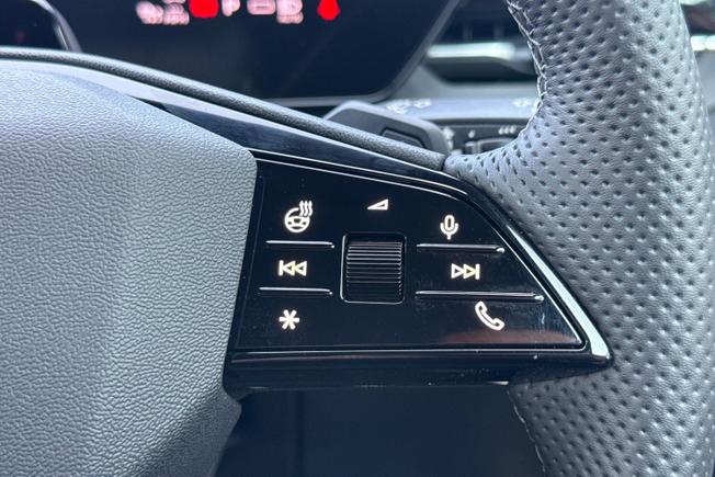AUDI Sq6 E-Tron Photo 17