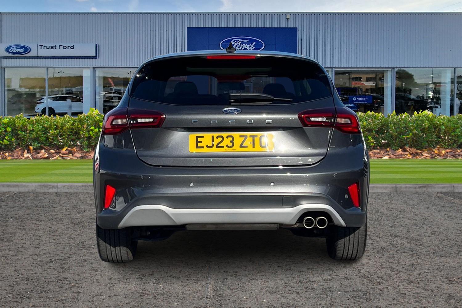 Ford FOCUS Photo 6