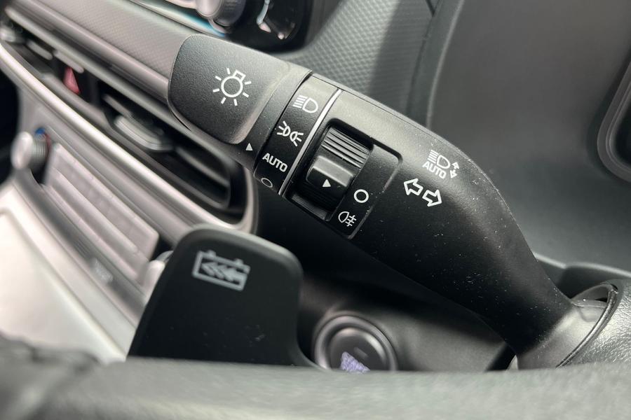 Hyundai KONA Photo autoimg-b426ad7bebc335e4582e27e62a185def16ca4087.jpg