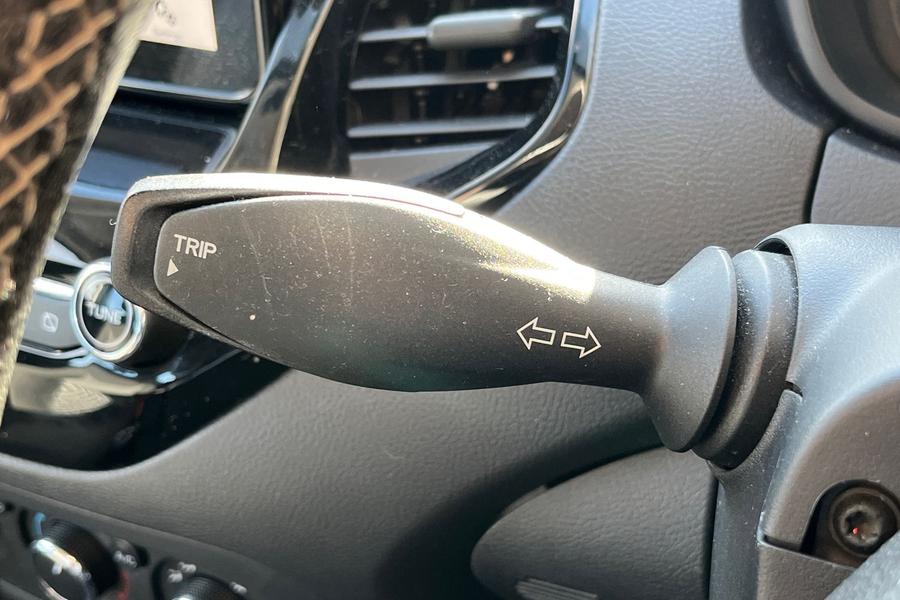 Ford KA+ Photo autoimg-b426d68e4e894804d2c749a85f891c4703db87e8.jpg